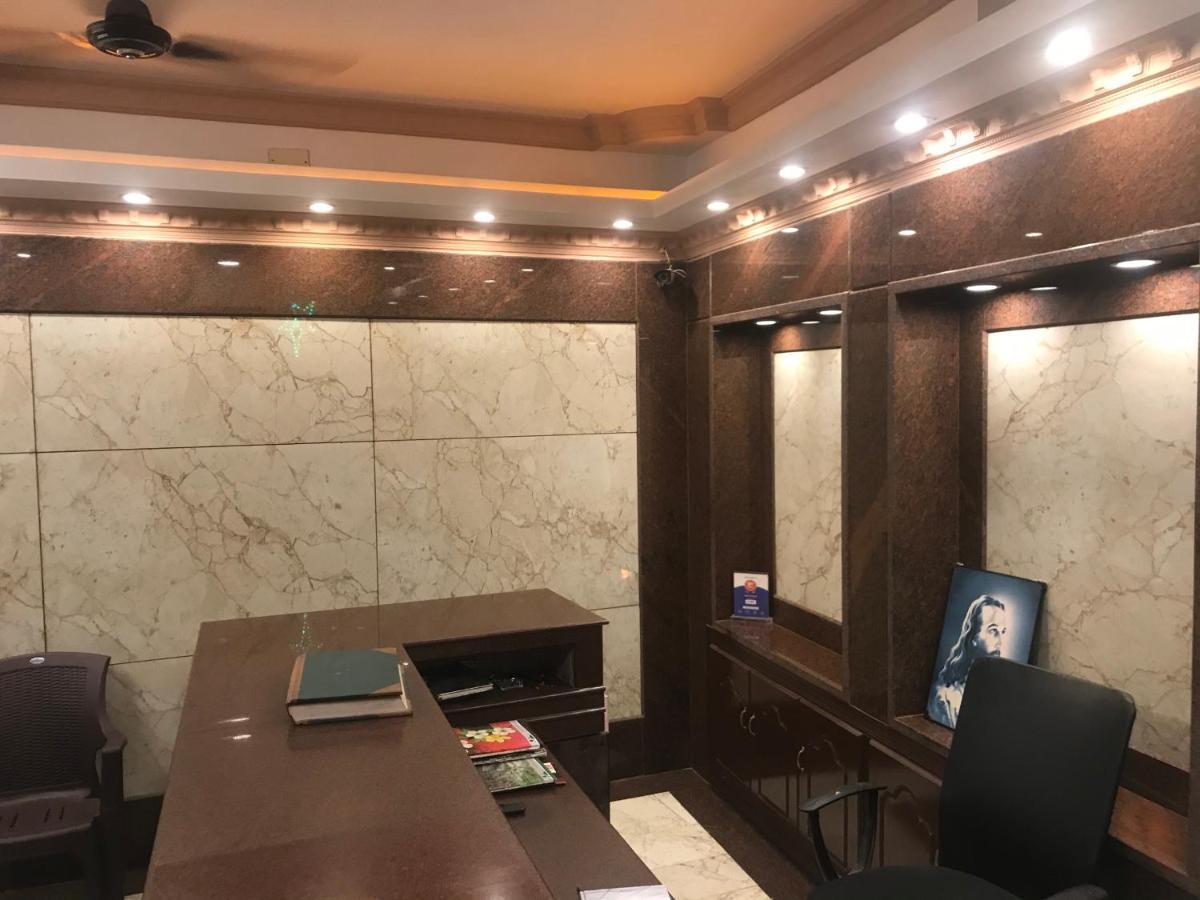 Hotel Rehoboth Канякумари Екстериор снимка