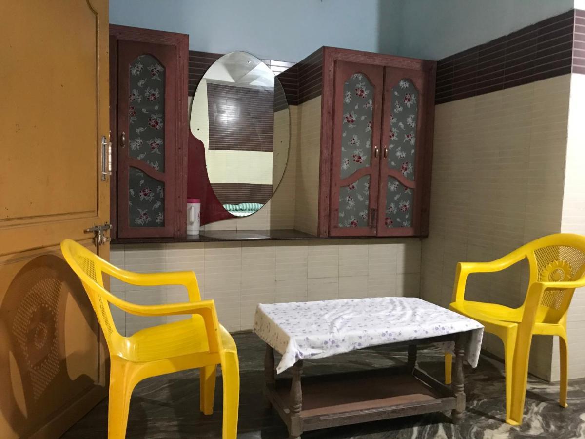 Hotel Rehoboth Канякумари Екстериор снимка